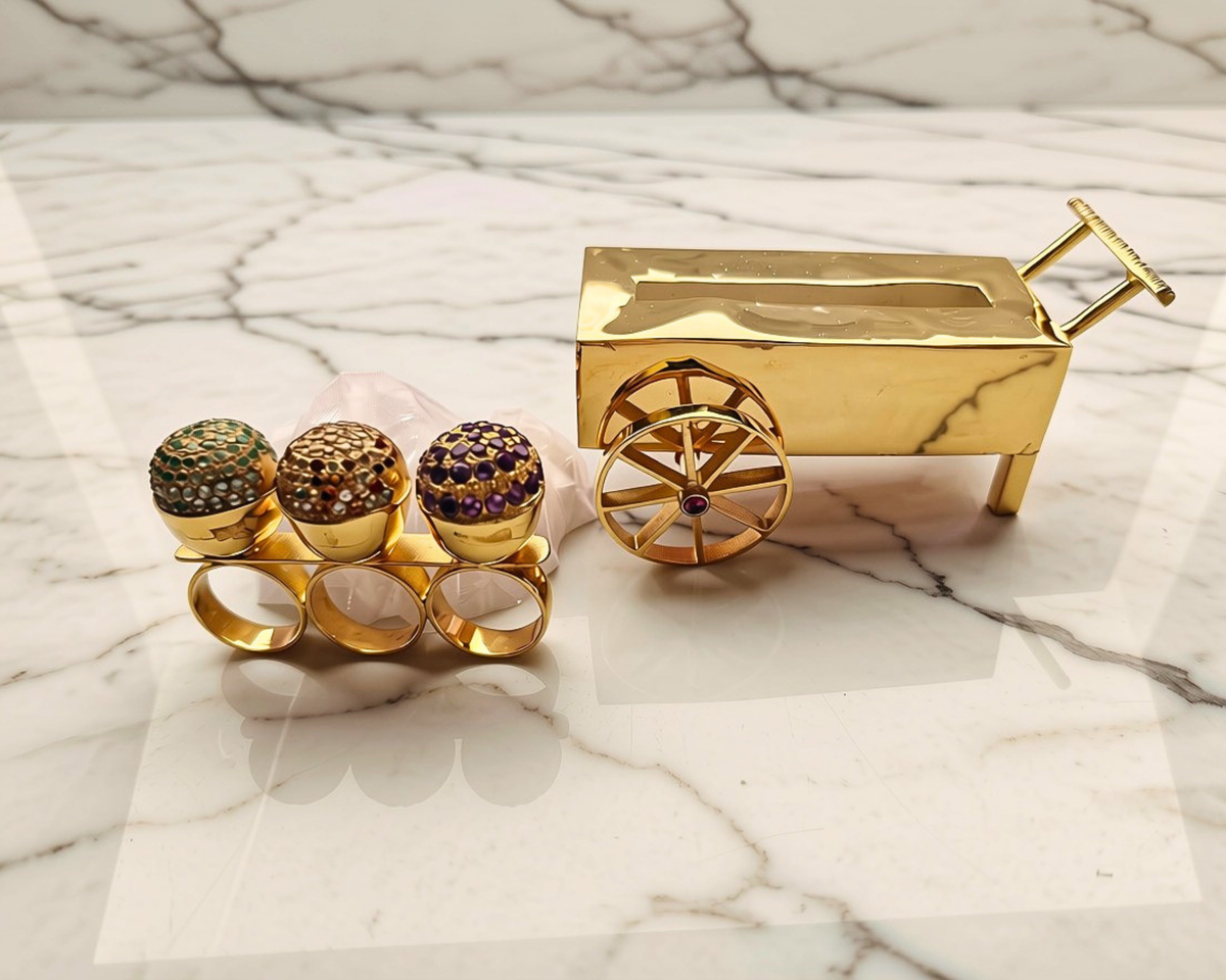 Sorbetes Three-Finger Ring & Cart