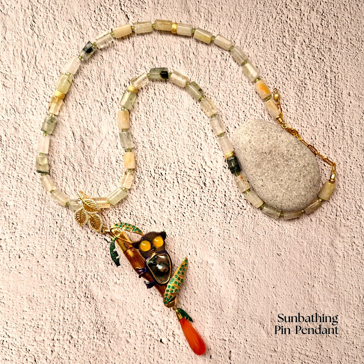 Sunbathing Pin-Necklace