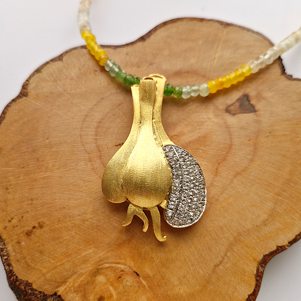 Bawang Pin Necklace