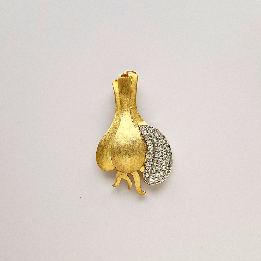 Bawang Pin Necklace