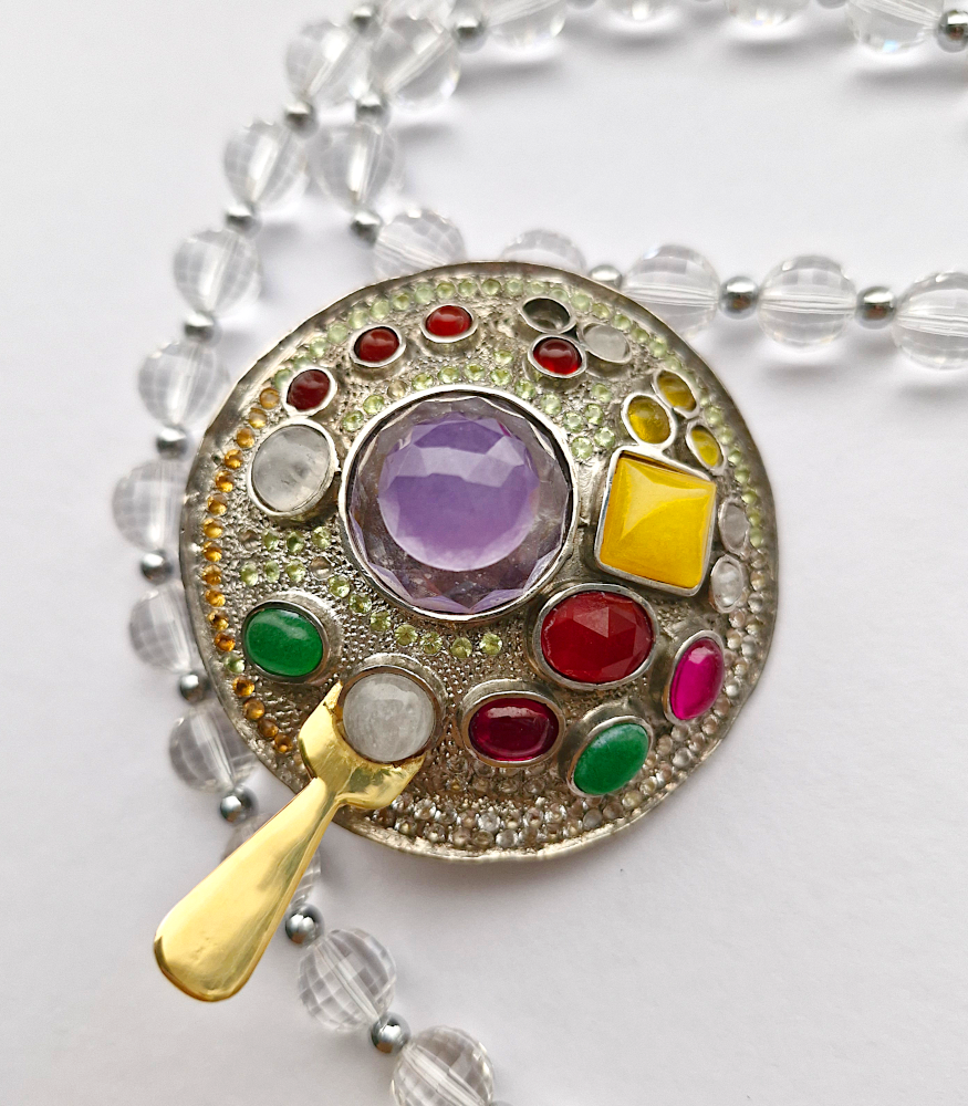 Halo Halo Pin Necklace