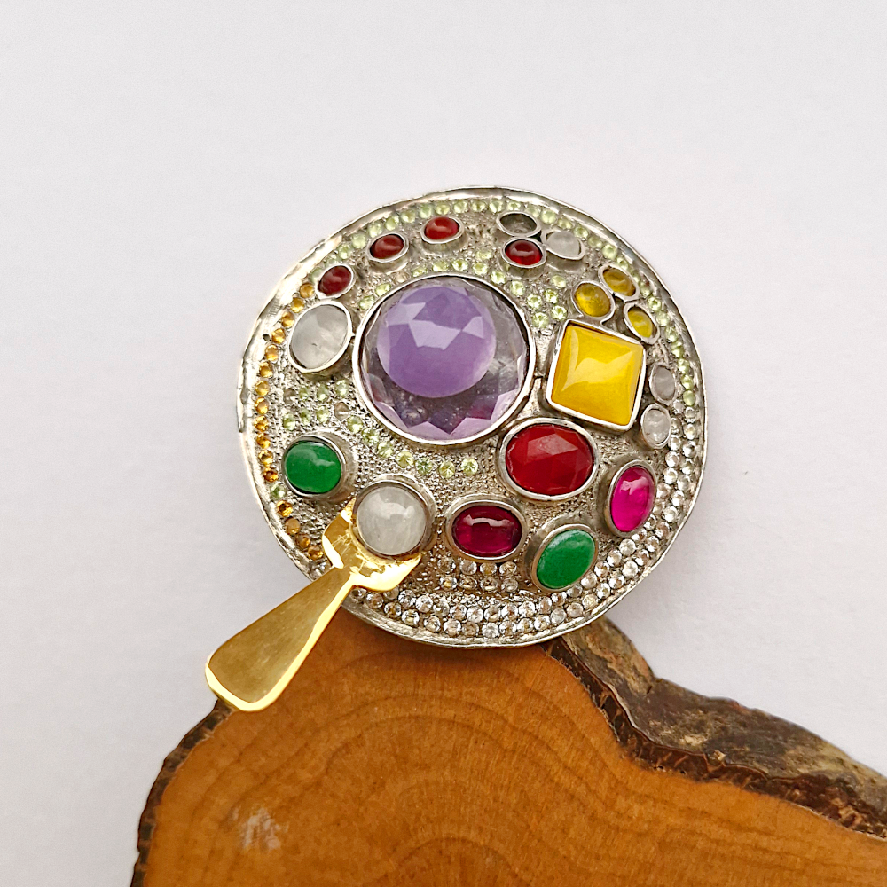 Halo Halo Pin Necklace