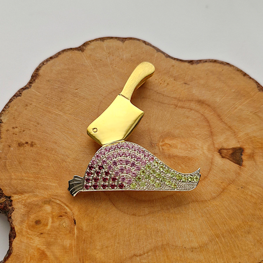 Sibuyas Pin Necklace